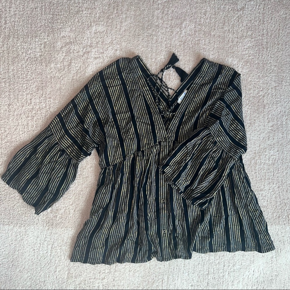 NWOT Women’s boho top